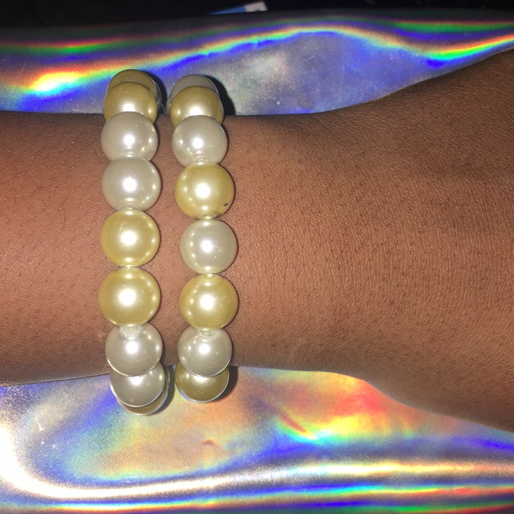 Pastel yellow and grey bracelet